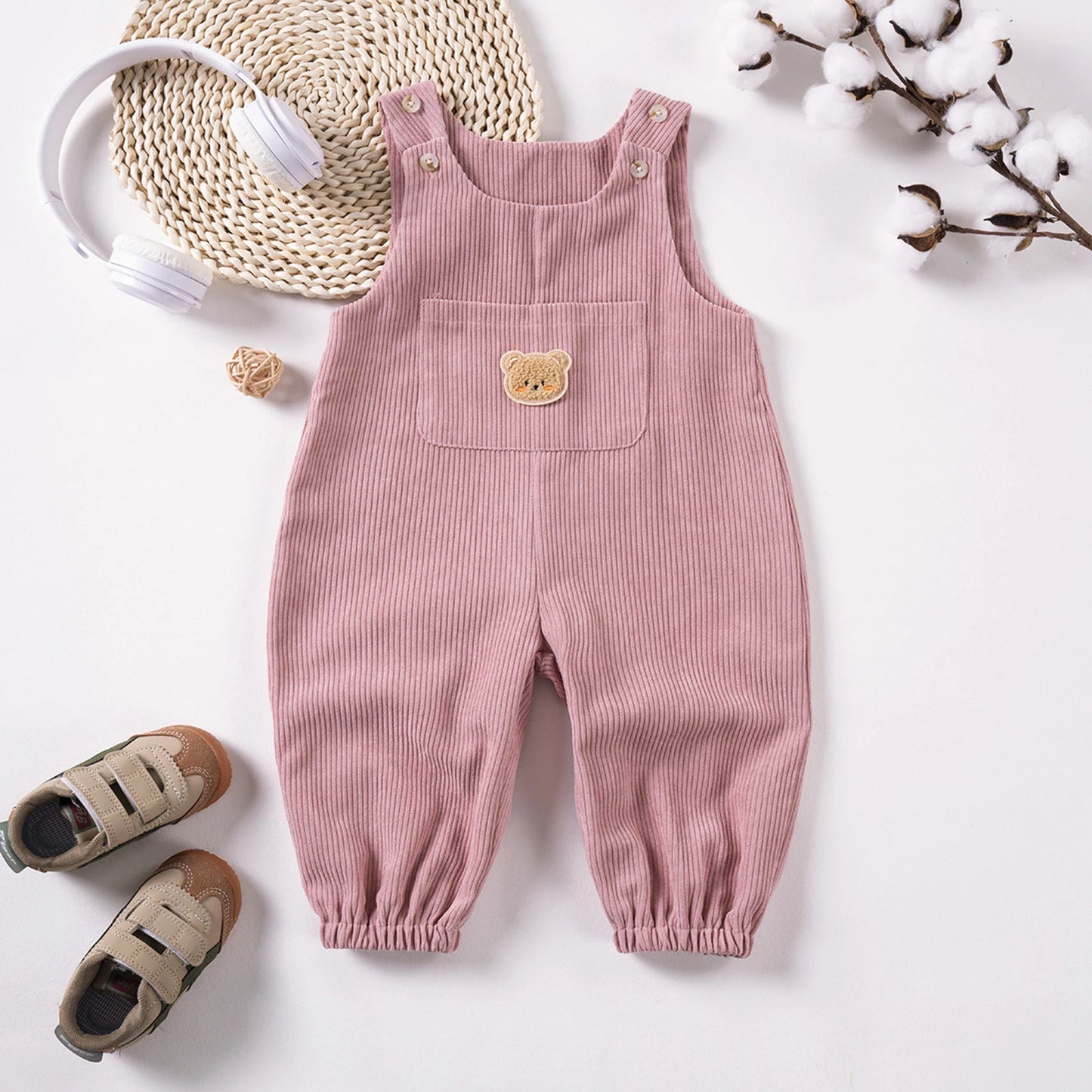 Toddler Unisex Denim Dungarees with Bear Patchwork Detail and Adjustable Straps Stylish Kids Overall Jumpsuit for Autumn