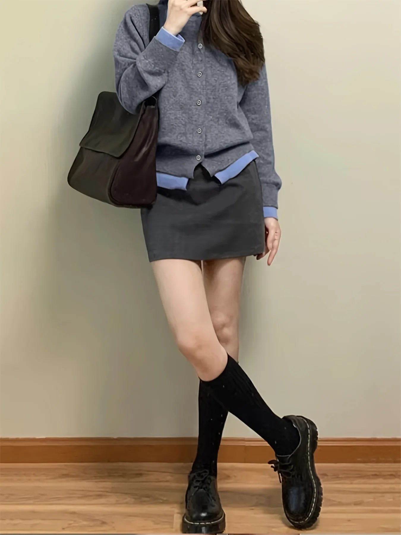 Autumn and Winter New Fashion Woman Sweater Gray Soft Knitted Sweater Top Casual and Versatile Button-up Cardigan Jacket