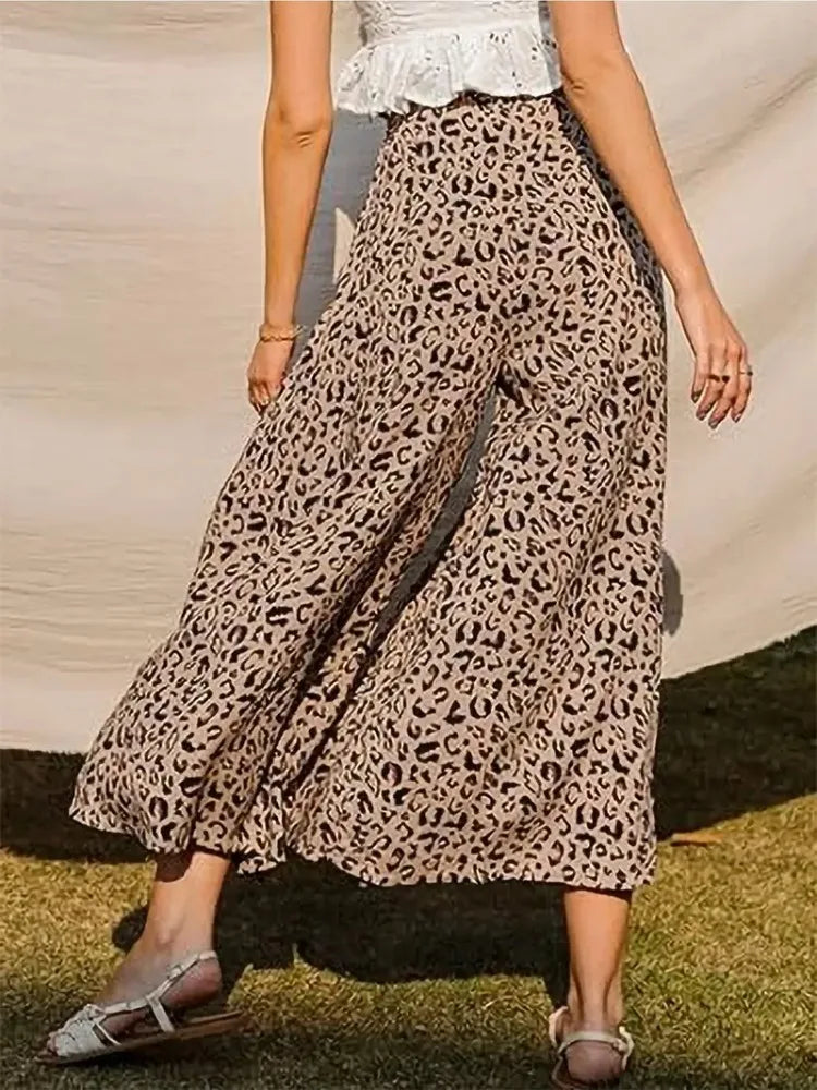 2025 Spring Collection - Loose Fit Solid Color Elastic Waist Long Half Pants