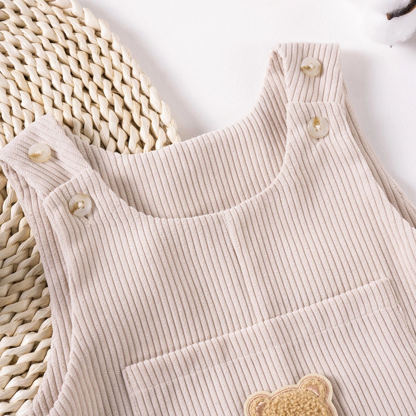 Toddler Unisex Denim Dungarees with Bear Patchwork Detail and Adjustable Straps Stylish Kids Overall Jumpsuit for Autumn