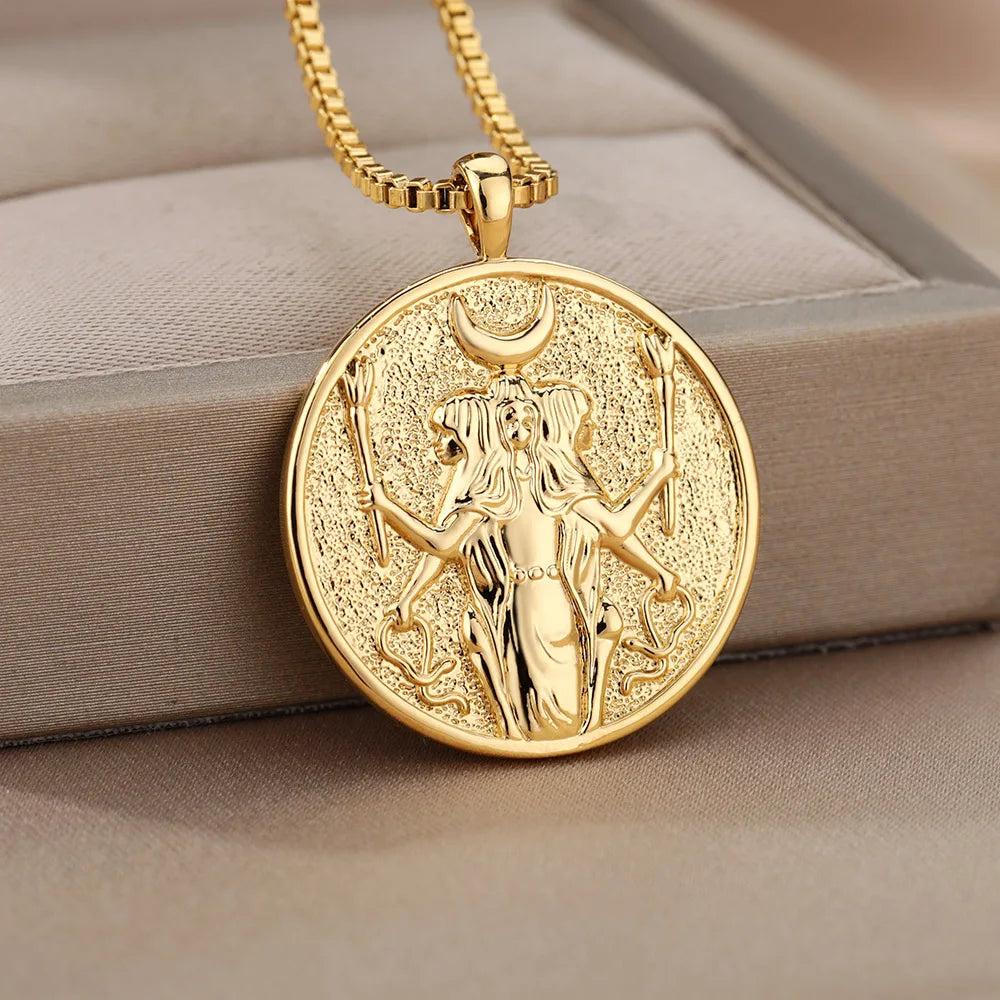 Punk Gold Color Heart Pendant Necklace for Women Stainless Steel Buckle Beaded Neck Chain Choker Y2K Jewelry Accessories