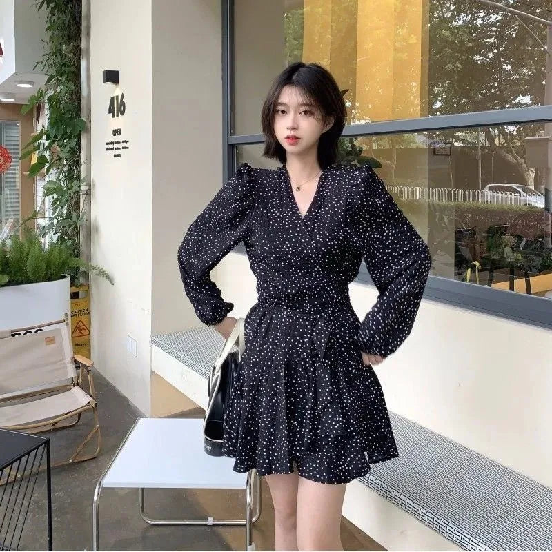 Black Polka Dot Floral Long Sleeve Dress Women's Autumn 2025 New Tea Break French Hepburn Style Skirt Length Dress