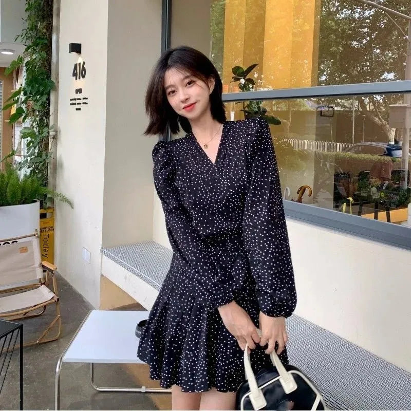 Black Polka Dot Floral Long Sleeve Dress Women's Autumn 2025 New Tea Break French Hepburn Style Skirt Length Dress